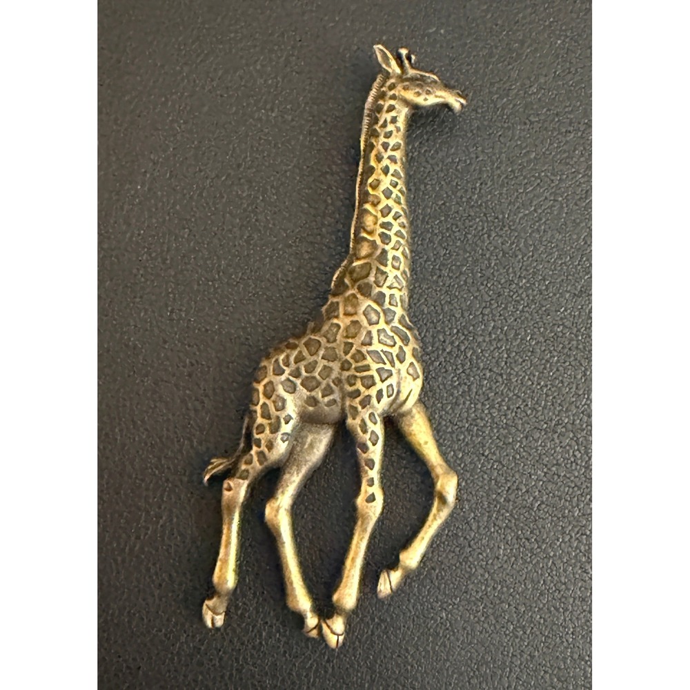 Giraffe Brooch Brass Tone Figural